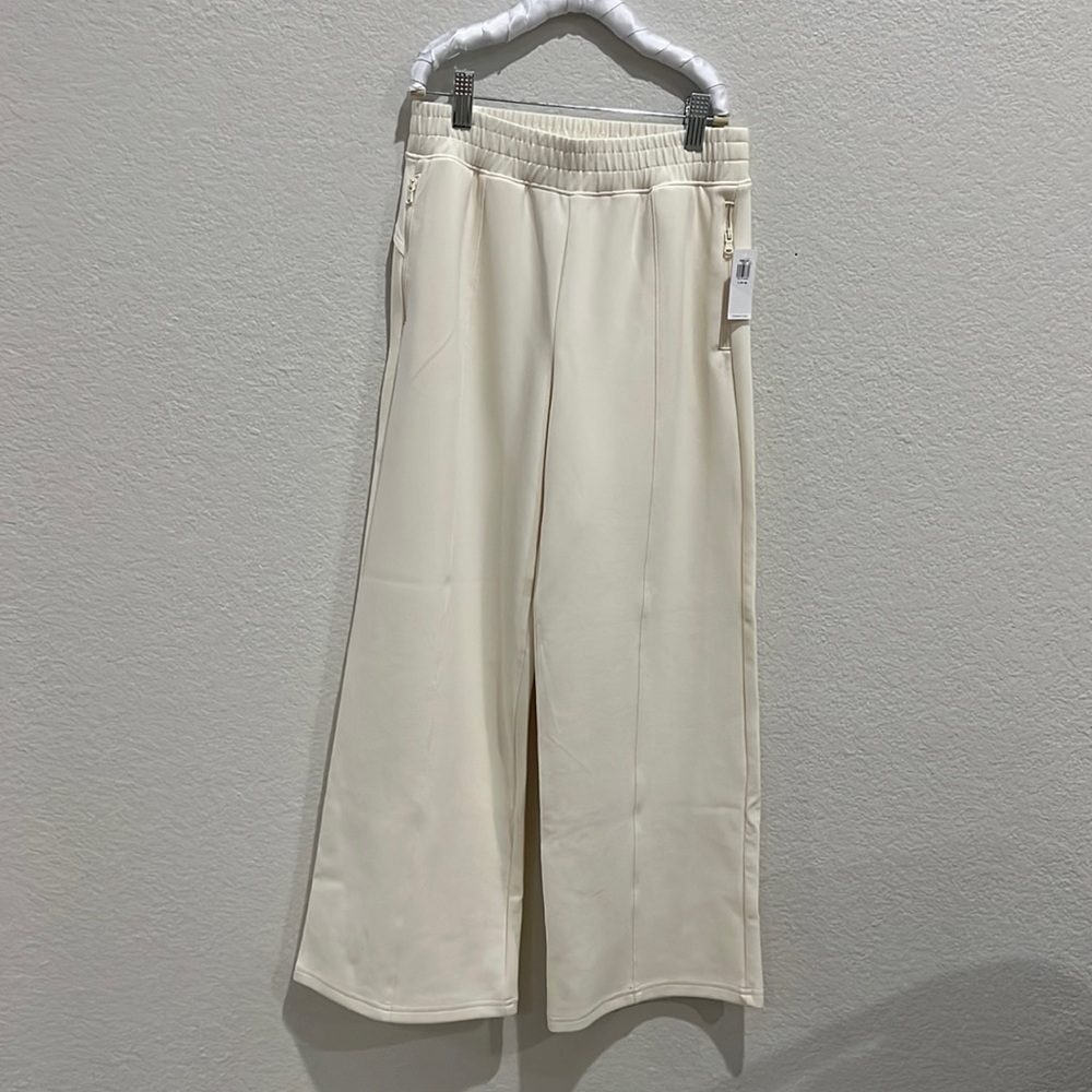 Old Navy winter white, wide leg, joggers. Size 10-12